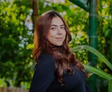 De las tablas al micrófono: Ahsley Duque, solista de la Orquesta Filarmónica de la Uniquindío