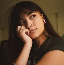 Hilos afectivos y experiencia creativa: Una entrevista con Vanessa Montoya