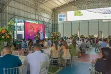 Graduados uniquindianos exaltados en su día