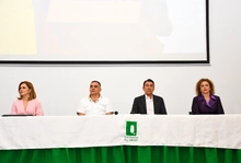 Programa académico celebró el día del Gerontólogo con charlas a cargo de graduados