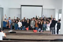 Charla Becas Canadá