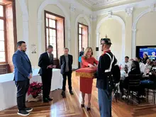 Orden del Congreso para la Red de Radio Universitaria