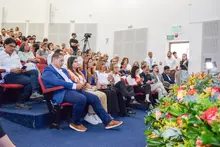 Diálogos para ampliar fronteras