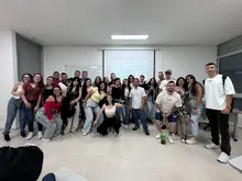¡Mejora tu inglés en el Club de Conversación de la Universidad del Quindío!